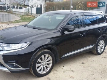 Авто Mitsubishi Outlander 2015 № 8673012