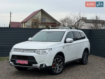 Авто Mitsubishi Outlander 2015 № 8673019