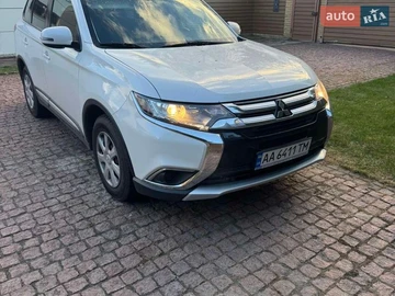 Авто Mitsubishi Outlander 2018 № 8673032