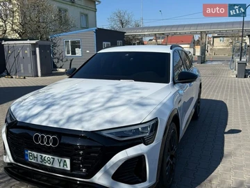 Авто Audi Q8 E-Tron 2023 № 8673305