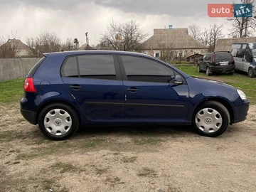 Авто Volkswagen Golf 2005 № 8673538