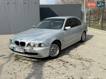 Авто BMW 5 Series 2003 № 8673596