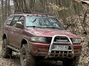 Авто Mitsubishi Pajero 1999 № 8673600