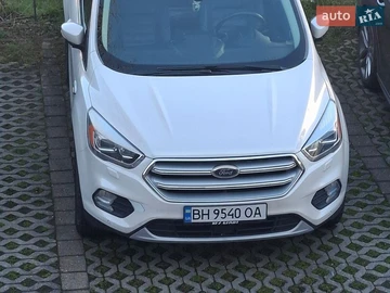Авто Ford Kuga 2017 № 8674119