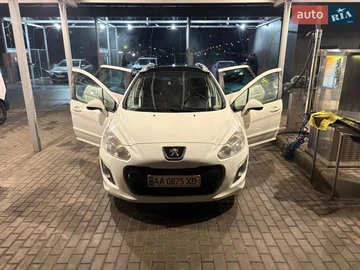 Авто Peugeot 308 2013 № 8674245