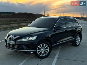 Авто Volkswagen Touareg 2014 № 8674335
