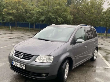 Авто Volkswagen Touran 2005 № 8674371