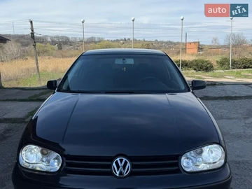 Авто Volkswagen Golf 2003 № 8674391