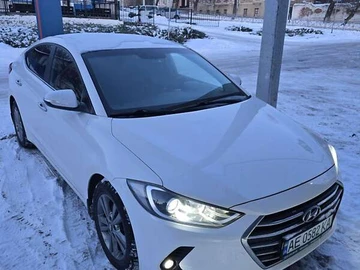 Авто Hyundai Elantra 2018 № 8674401