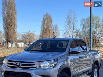 Авто Toyota Hilux 2015 № 8674410