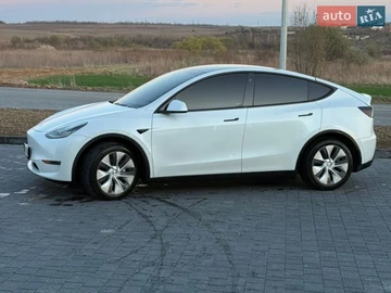 Авто Tesla Model Y 2020 № 8674571