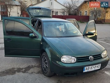 Авто Volkswagen Golf 1999 № 8674772