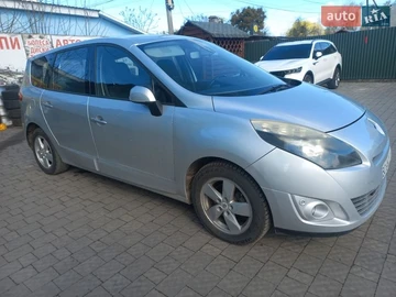 Авто Renault Grand Scenic 2009 № 8674788