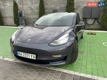 Авто Tesla Model 3 2019 № 8674993