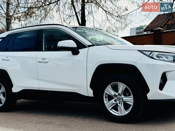 Авто Toyota Rav4 2021 № 8675013