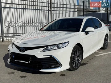 Авто Toyota Camry 2021 № 8675025
