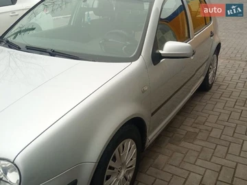 Авто Volkswagen Golf 2003 № 8675057