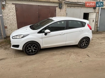 Авто Ford Fiesta 2013 № 8675100