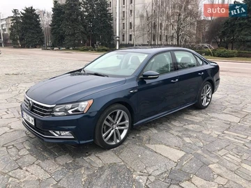 Авто Volkswagen Passat 2018 № 8675276