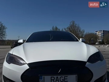 Авто Tesla Model S 2015 № 8675290