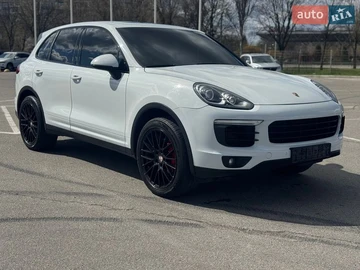 Авто Porsche Cayenne 2014 № 8675295