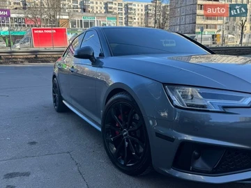 Авто Audi A4 2018 № 8675304