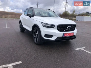 Авто Volvo Xc40 2022 № 8675313