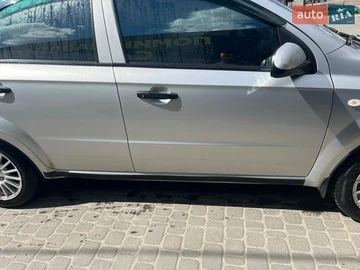Авто Chevrolet Aveo 2007 № 8675343