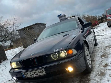 Авто BMW 5 Series 2000 № 8675357