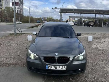Авто BMW 5 Series 2004 № 8675367
