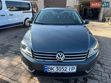 Авто Volkswagen Passat 2010 № 8675532