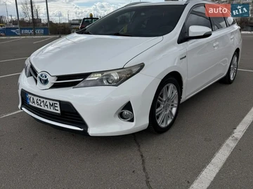 Авто Toyota Auris 2014 № 8675980