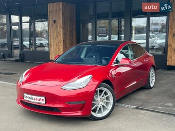 Авто Tesla Model 3 2018 № 8676037