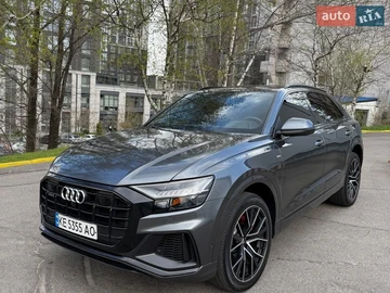 Авто Audi Q8 2020 № 8676237