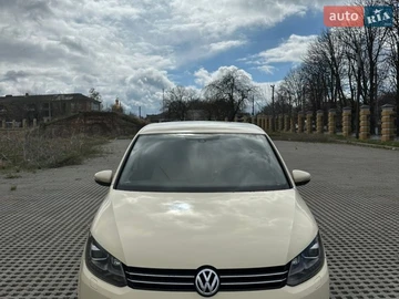 Авто Volkswagen Touran 2014 № 8676529