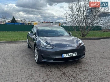 Авто Tesla Model 3 2018 № 8676608