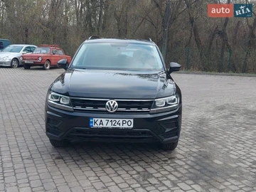 Авто Volkswagen Tiguan 2021 № 8676662