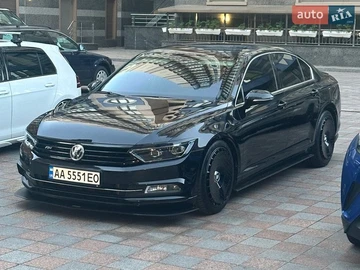 Авто Volkswagen Passat 2017 № 8676674