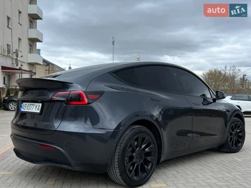 Авто Tesla Model Y 2024 № 8676697