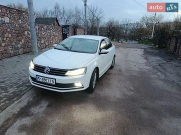Авто Volkswagen Jetta 2017 № 8676998