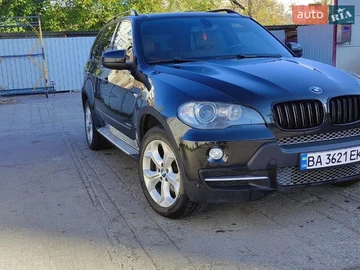 Авто BMW X5 2010 № 8677133