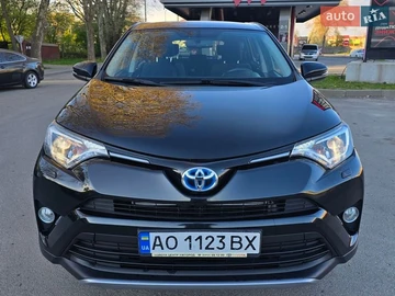 Авто Toyota Rav4 2018 № 8677204
