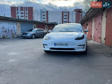 Авто Tesla Model 3 2022 № 8677211