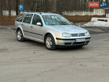 Авто Volkswagen Golf 2001 № 8677363