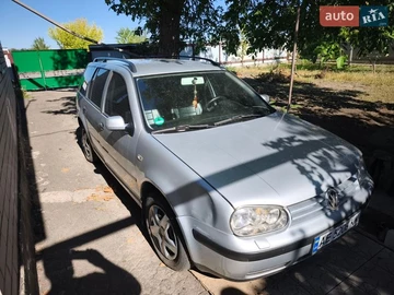 Авто Volkswagen Golf 2001 № 8677369