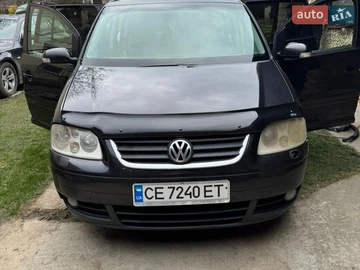 Авто Volkswagen Touran 2006 № 8677444