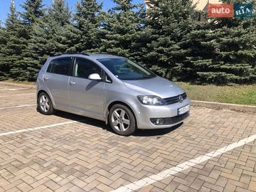 Авто Volkswagen Golf Plus 2010 № 8677527