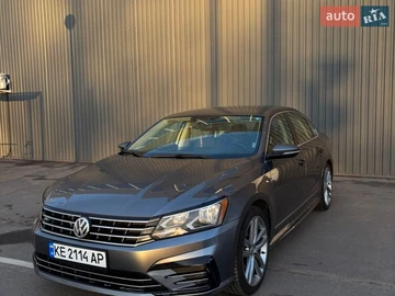 Авто Volkswagen Passat 2017 № 8677644