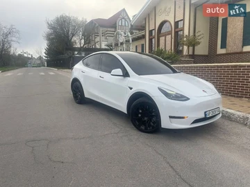 Авто Tesla Model Y 2022 № 8678219