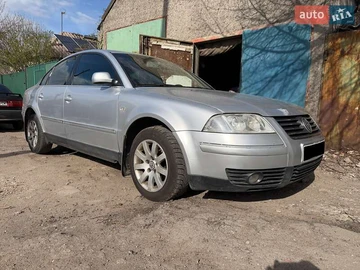 Авто Volkswagen Passat 2003 № 8678237